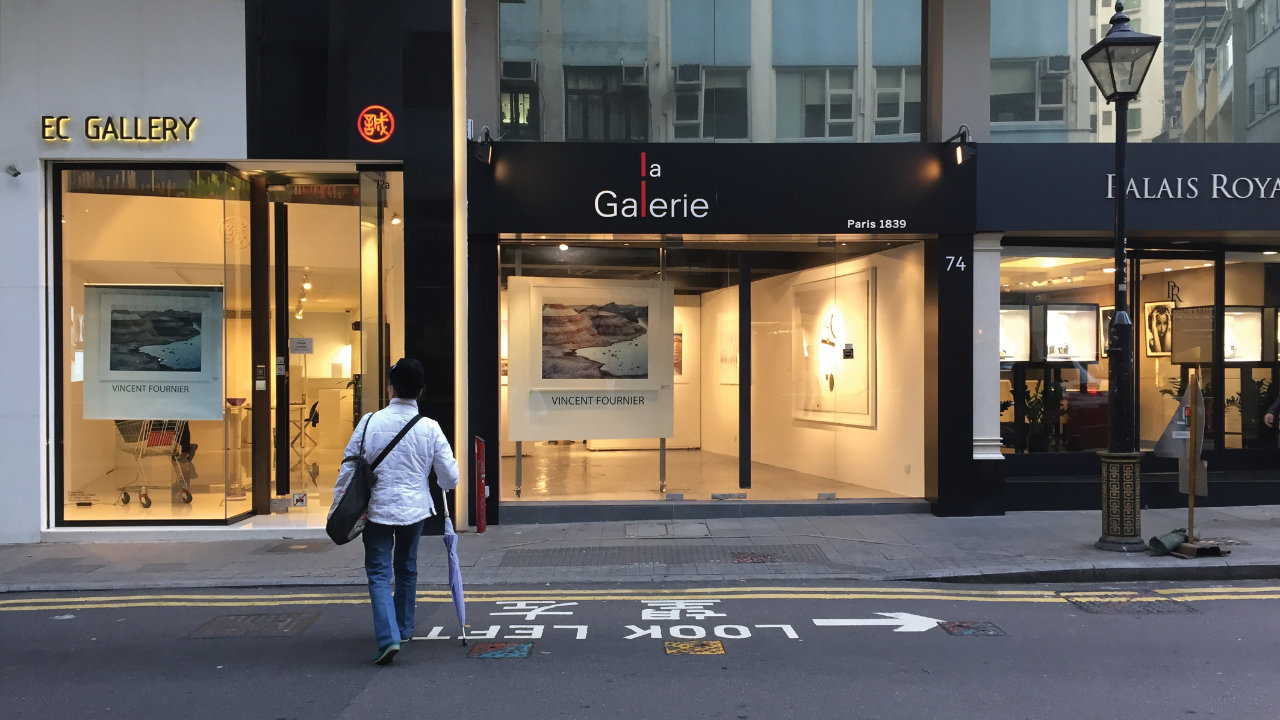 Sunday Lai - Repeat the Sceneries window display art cover
