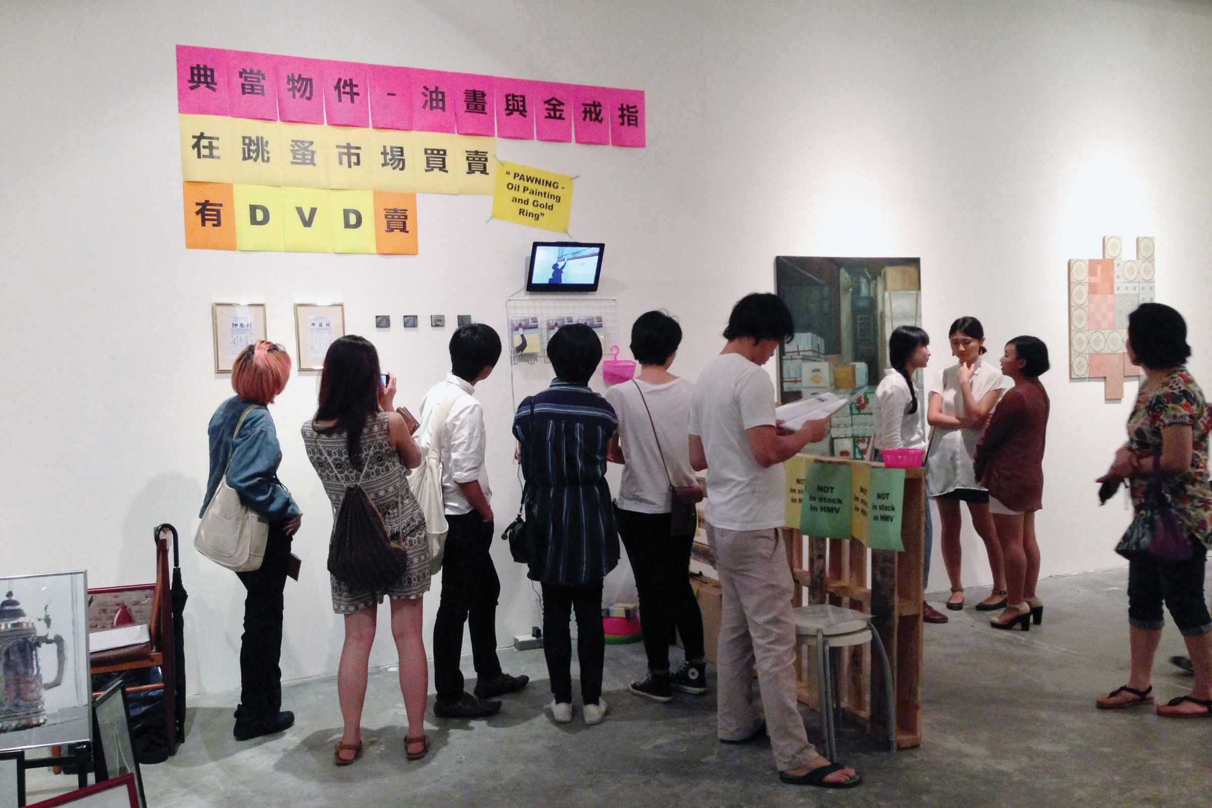 LAI Long Sang - Selling at the Pop-up Market (2013) Installation View 01